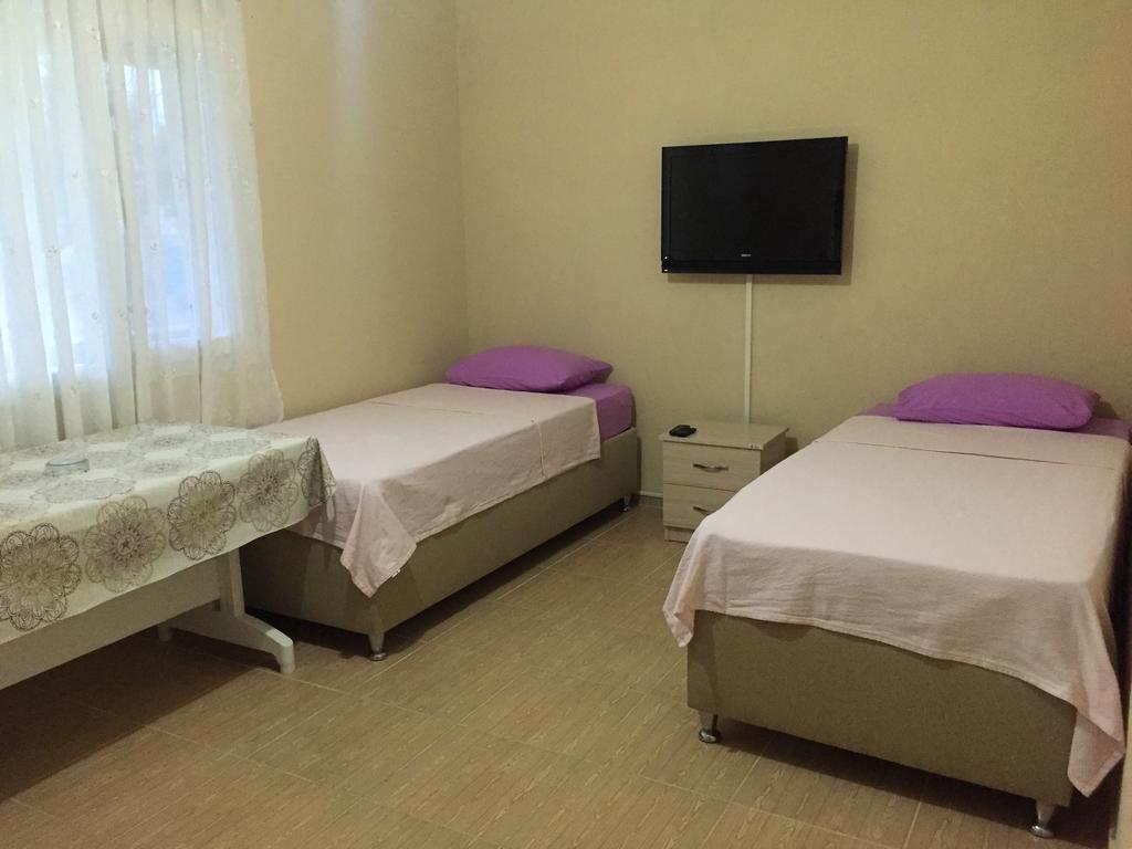 Mali Beach Siğacık Zimmer foto